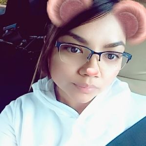 Meet your Posher, Ivonne